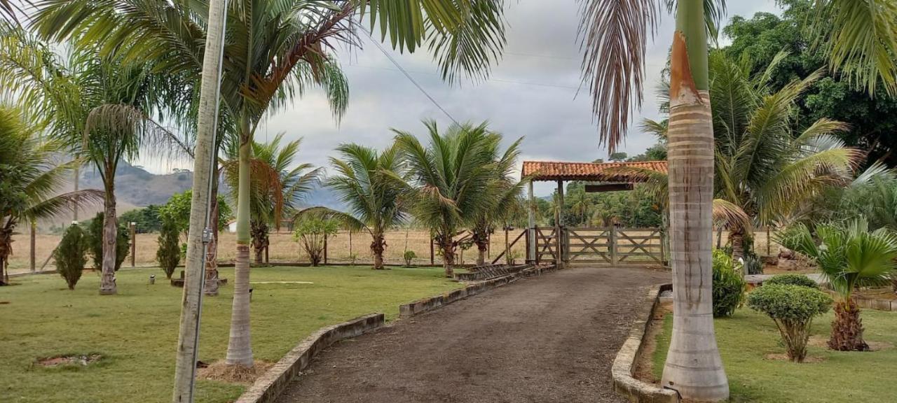 Chácara Família H Caratinga Exterior foto